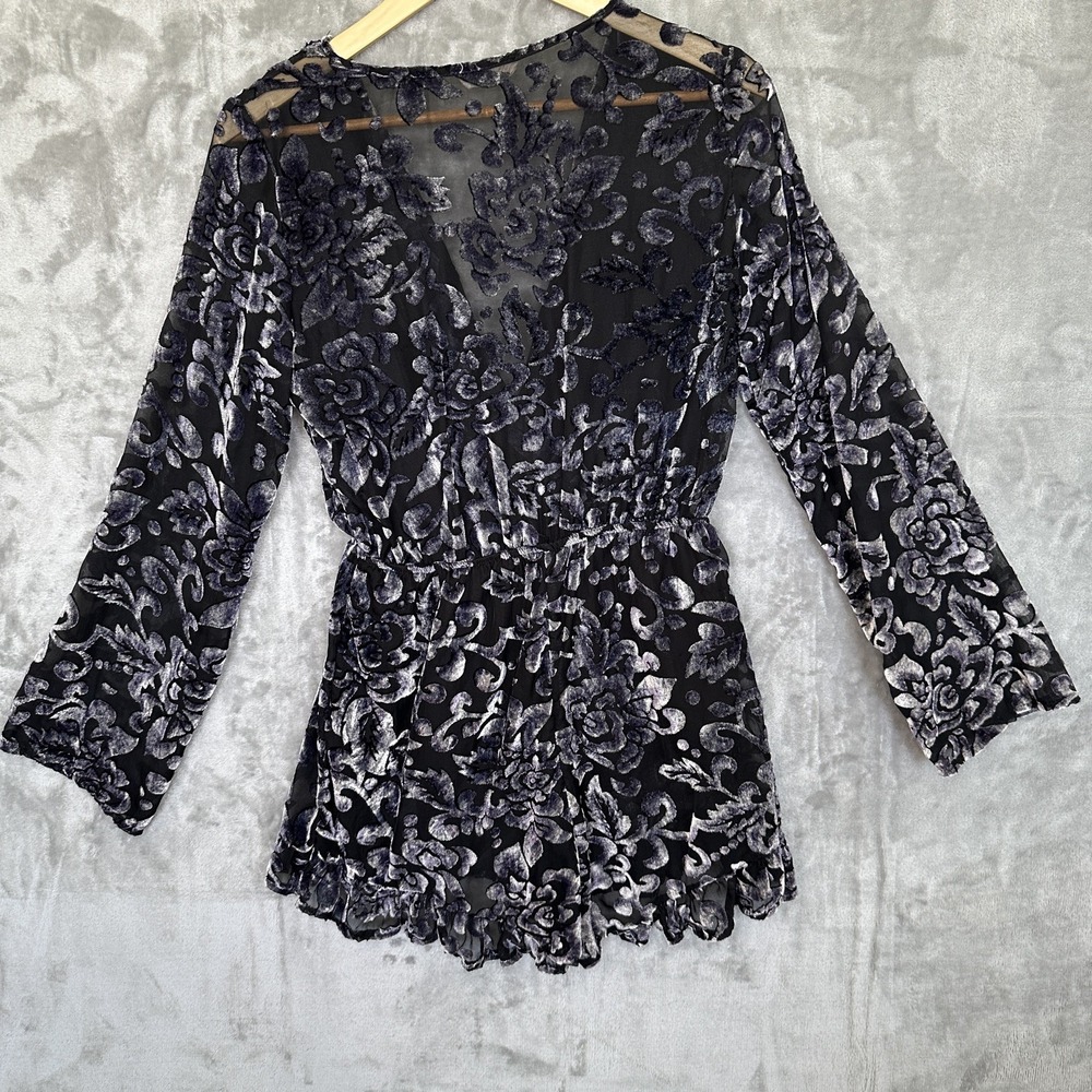 Altar'd State Velvet Burnout Long Sleeve Romper Womens Small Romantic Soft‎ - Picture 7 of 15